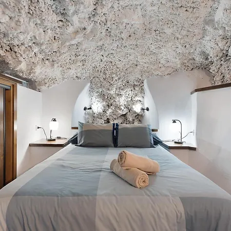 Апартаменты Cueva El Desvelo *